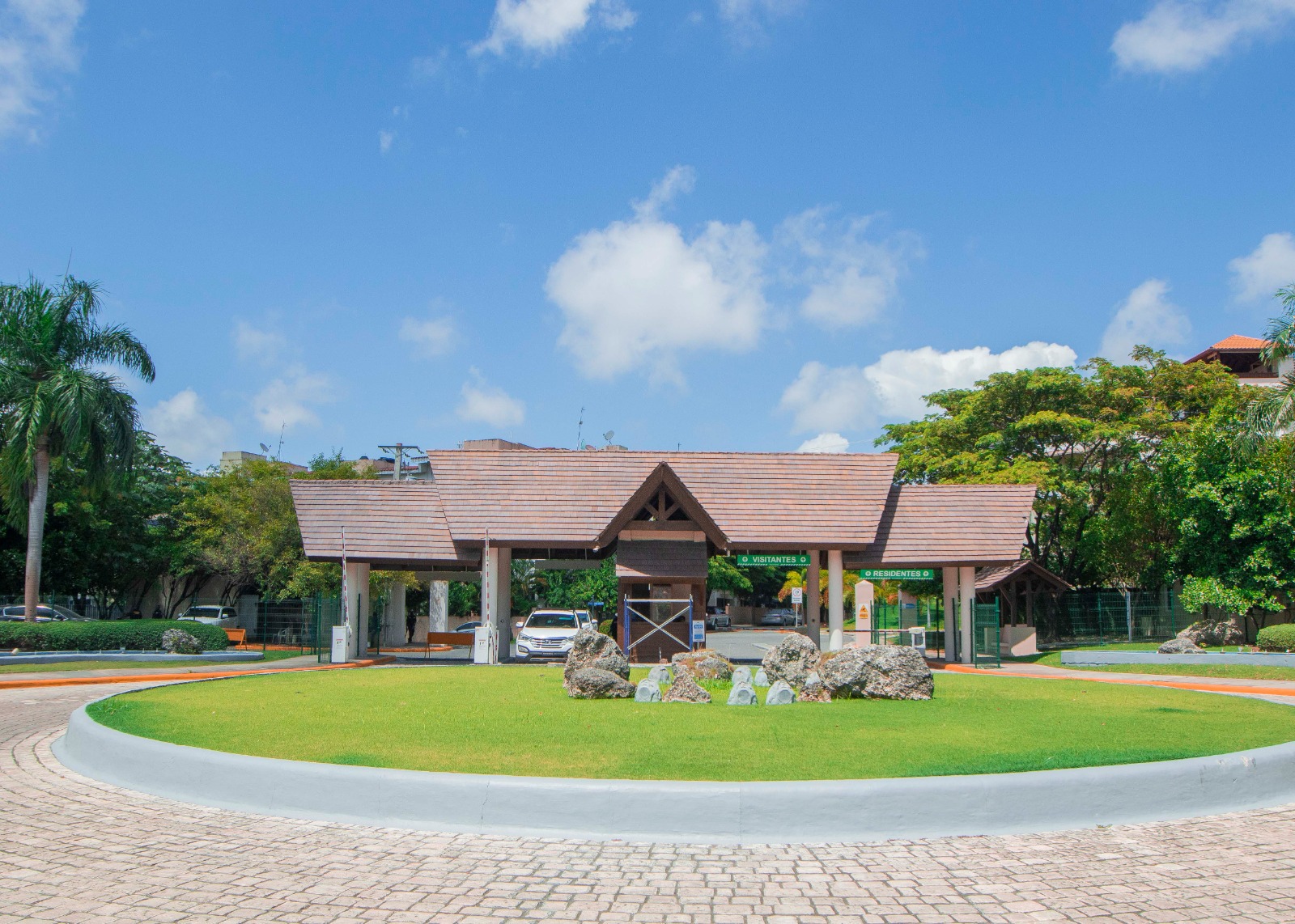 WhatsApp Image 2026-02-01 at 17.43.32 (1)